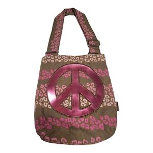 Cute purse for a young girl made by Mudd with peace applique